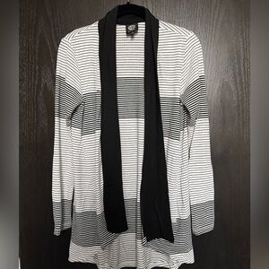 Bobeau flyaway hem cardigan